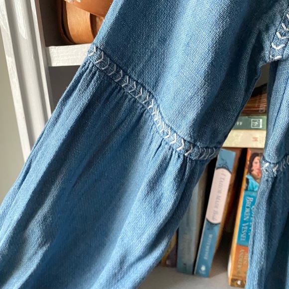 Madewell | Denim Chambray Indigo Peasant Dress - Picture 5 of 13